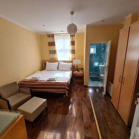 Jagiellonska 3 Aparthotel - Duze Przestronne Pokoje, Centrum Miasta, Szybkie Wifi Katowice Exteriör bild